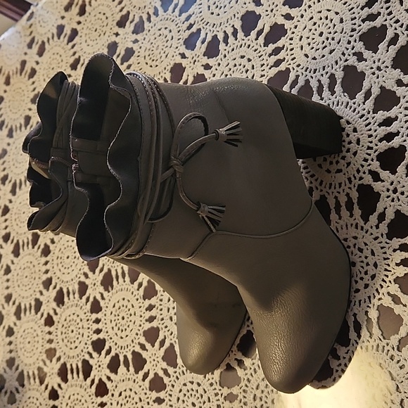 Conviction boots - Picture 4 of 7